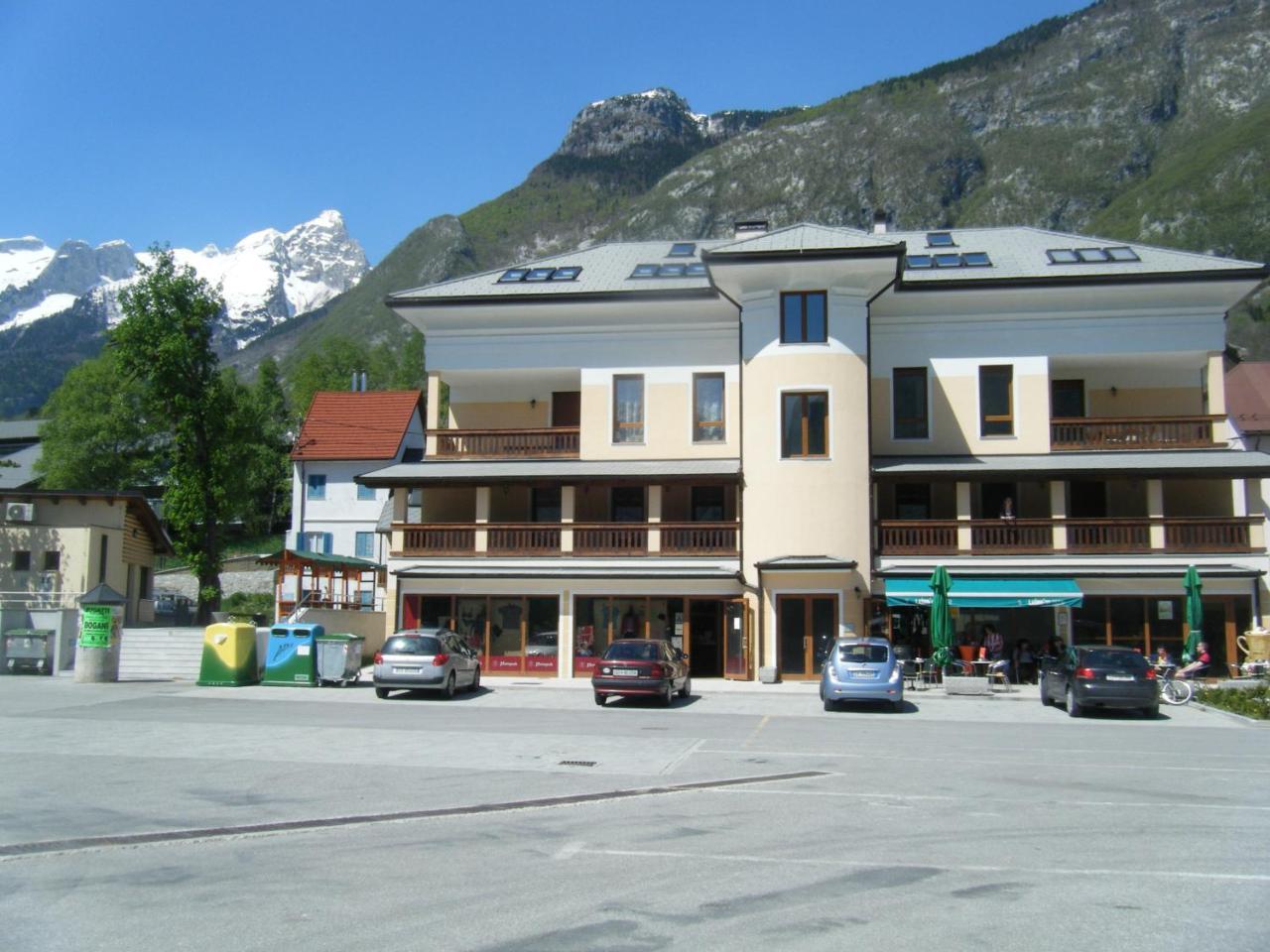 Vila Bovec Sky Mansard Apartment Exterior foto